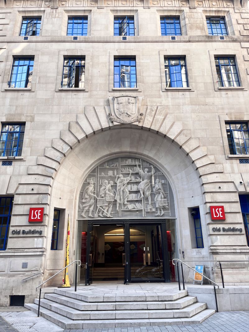 LSE倫敦政治經濟學院最著名的大樓之一Old Building