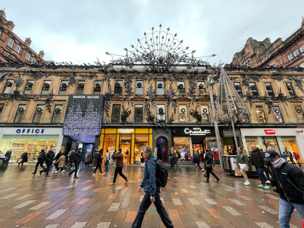 Glasgow熱鬧購物街區Princes Square
