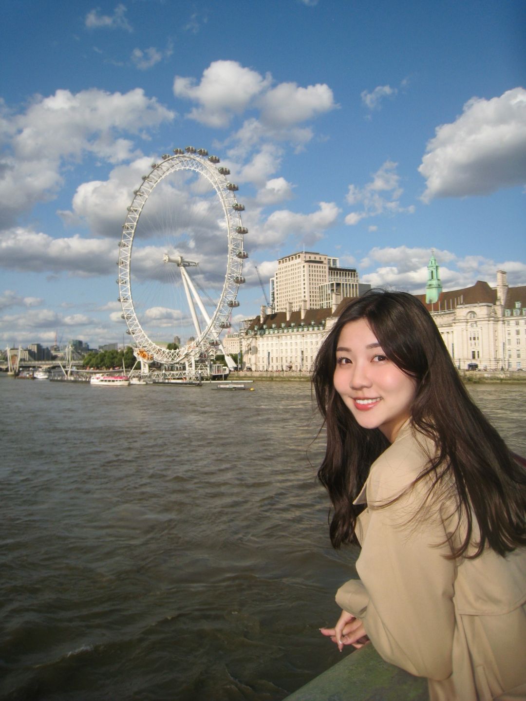 EDU壹教育學員享受泰晤士河畔與倫敦眼風景